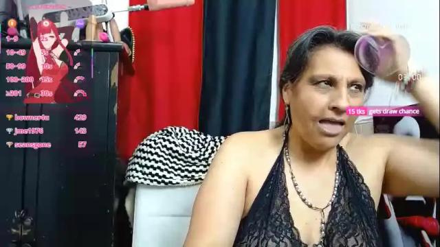Image 11 of merlyna_goldens Stream on Chaturbate on 18 days ago