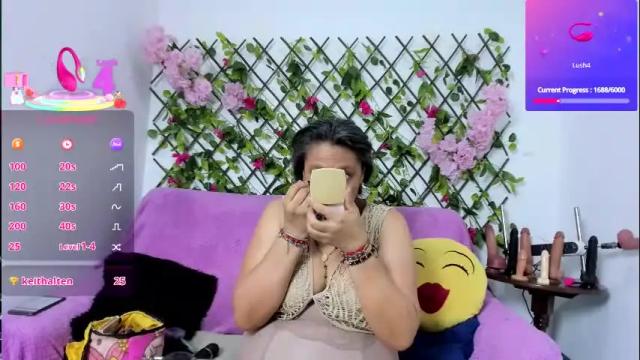 Image 8 of merlyna_goldens Stream on Chaturbate on 3 days ago