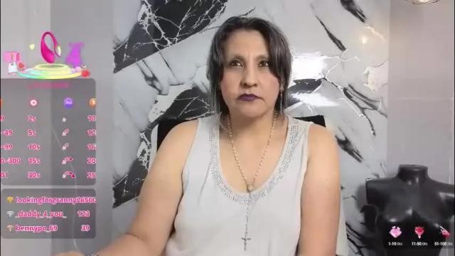 Image 12 of merlyna_goldens Stream on Chaturbate on 2 months ago