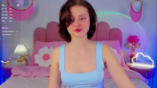 Image 3 of merylew Stream on Chaturbate on 1 month ago
