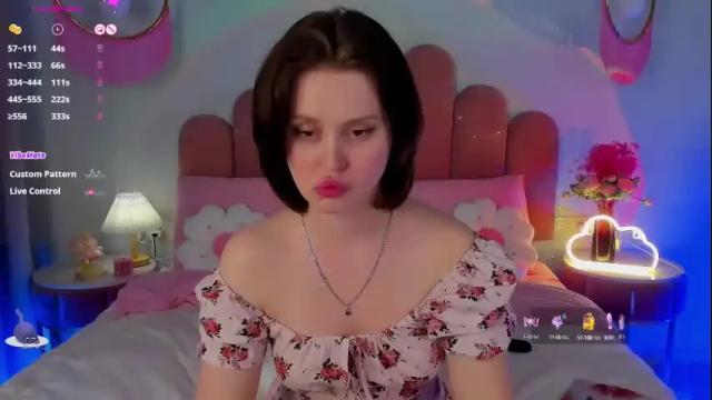 Image 2 of merylew Stream on Chaturbate on 1 month ago