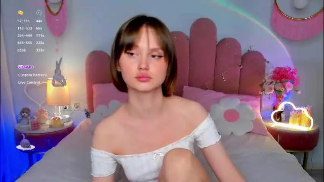 Image 4 of merylew Stream on Chaturbate on 1 month ago