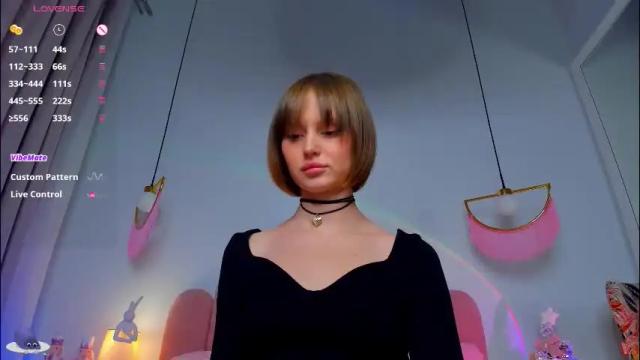 Image 10 of merylew Stream on Chaturbate on 22 days ago