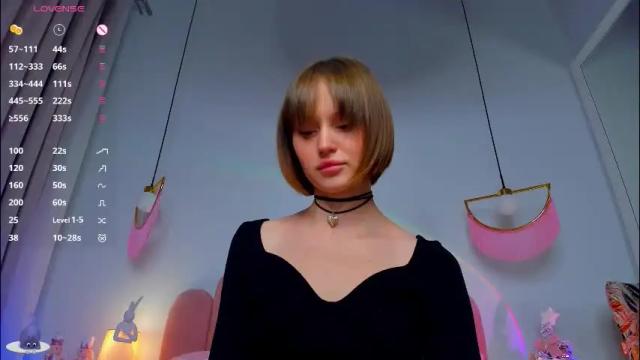 Image 11 of merylew Stream on Chaturbate on 22 days ago