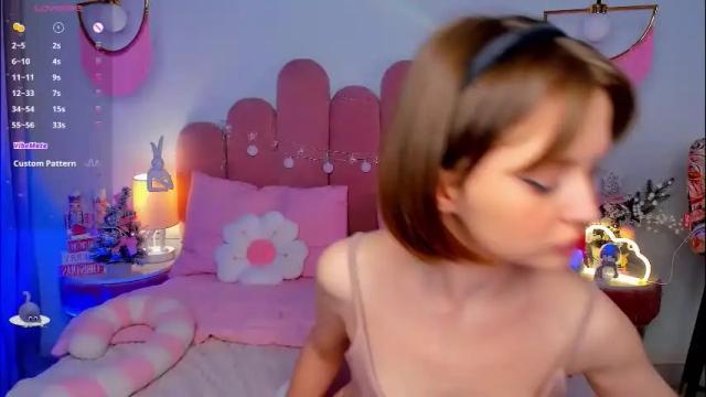 Image 2 of merylew Stream on Chaturbate on 12 days ago