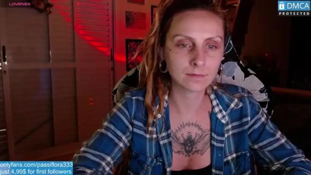 Image 2 of mesmerizing_tati333 Stream on Chaturbate on 16 months ago