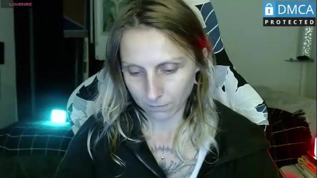 Image 2 of mesmerizing_tati333 Stream on Chaturbate on 2 months ago