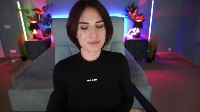 Image 12 of mesunnybunny Stream on Chaturbate on 19 months ago