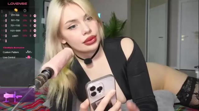 Image 2 of meukotis Stream on Chaturbate on 1 month ago