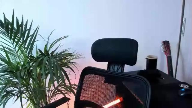 Image 10 of meurief Stream on Chaturbate on 2 months ago