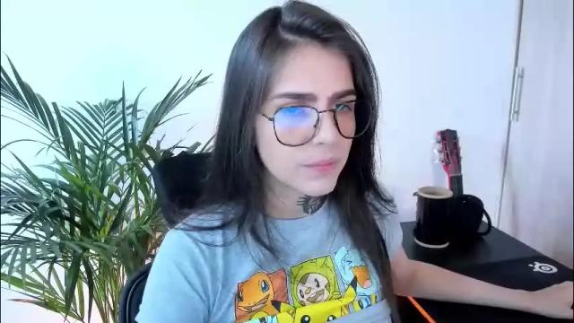 Image 3 of meurief Stream on Chaturbate on 2 days ago