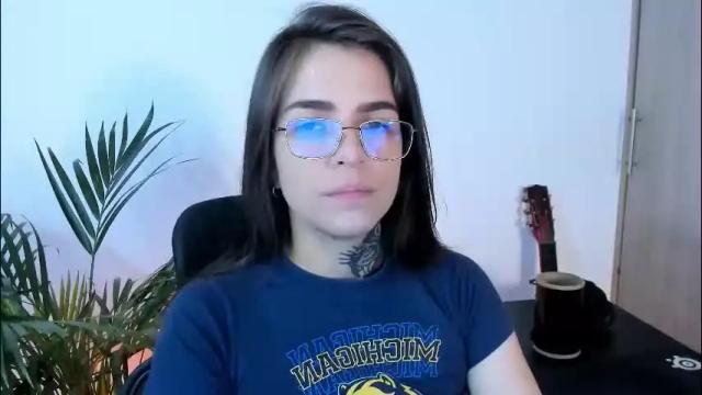 Image 2 of meurief Stream on Chaturbate on 1 month ago