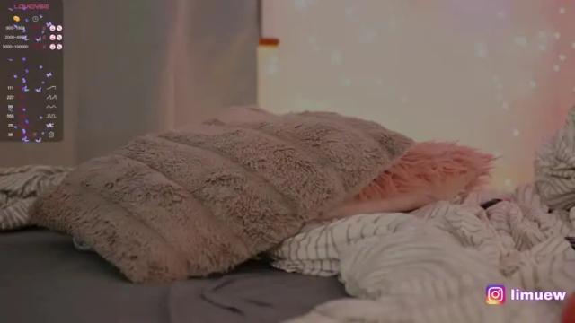 Image 7 of mewliss Stream on Chaturbate on 12 months ago