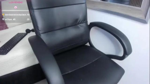 Image 3 of mhonikabelucci__1 Stream on Chaturbate on 1 month ago