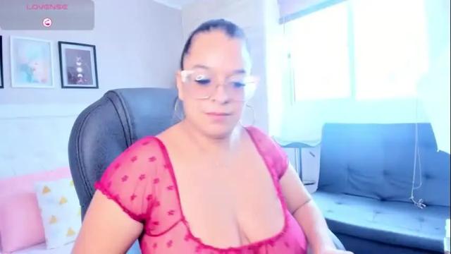 Image 2 of mhonikabelucci__1 Stream on Chaturbate on 1 month ago