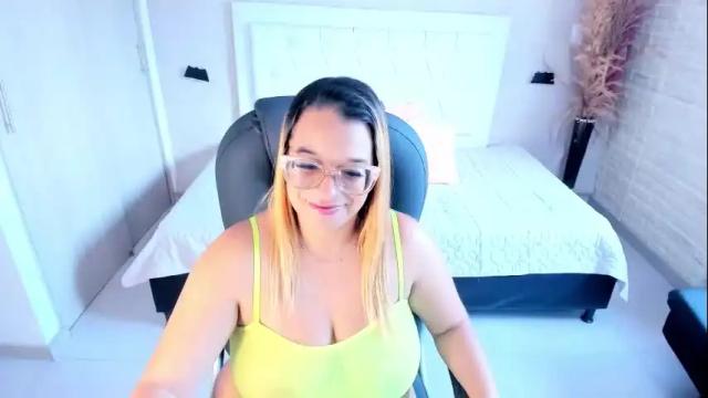 Image 12 of mhonikabelucci__1 Stream on Chaturbate on 1 month ago