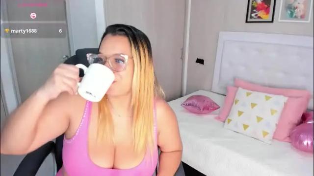 Image 6 of mhonikabelucci__1 Stream on Chaturbate on 8 days ago