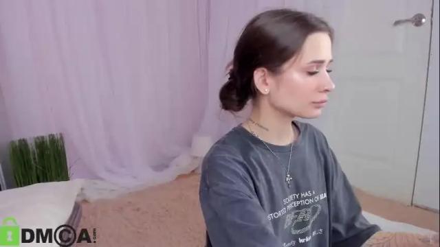 Image 2 of mi_amelia Stream on Chaturbate on 4 months ago