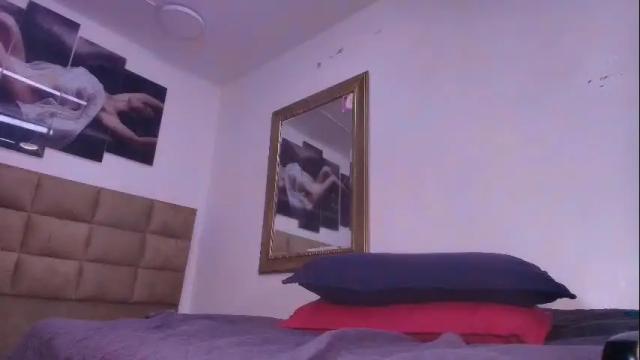 Image 6 of mia_0_ Stream on Chaturbate on 1 month ago