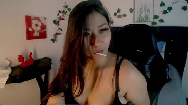 Image 3 of mia_112022 Stream on Chaturbate on 2 months ago