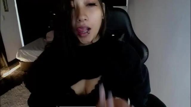 Image 7 of mia_112022 Stream on Chaturbate on 1 month ago