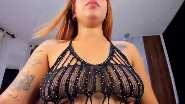 Image 10 of mia_18v Stream on Chaturbate on 2 months ago