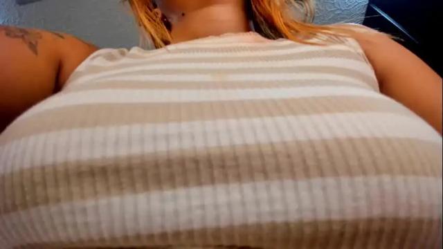 Image 3 of mia_18v Stream on Chaturbate on 2 months ago