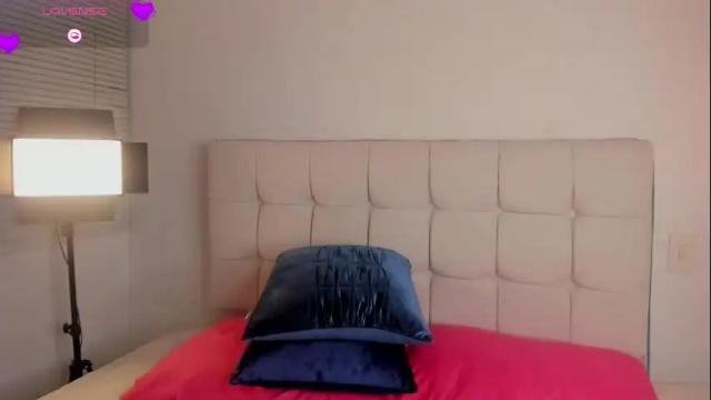 Image 2 of mia_2406 Stream on Chaturbate on 1 month ago