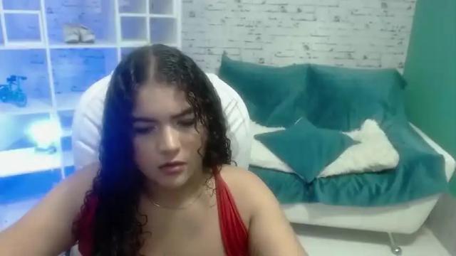 Image 2 of mia__0 Stream on Chaturbate on 18 months ago
