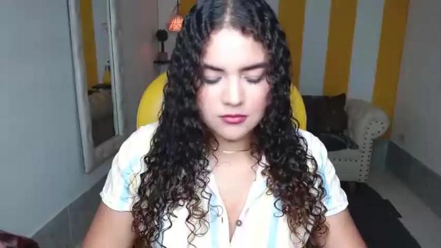 Image 3 of mia__0 Stream on Chaturbate on 18 months ago