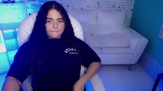 Image 12 of mia__0 Stream on Chaturbate on 18 months ago