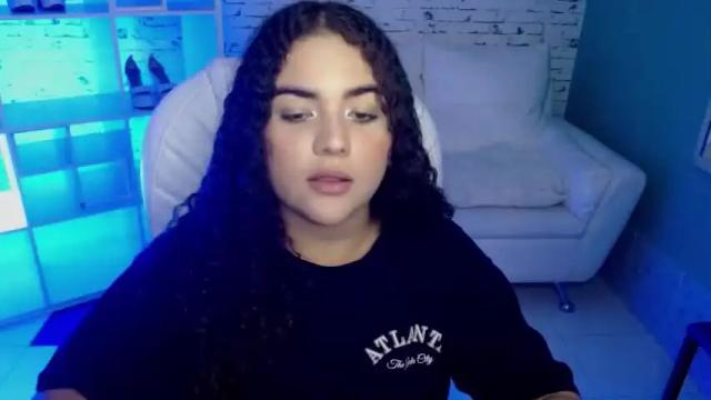 Image 3 of mia__0 Stream on Chaturbate on 18 months ago