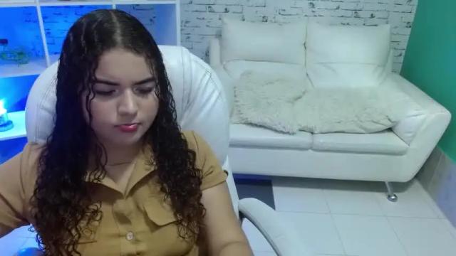 Image 6 of mia__0 Stream on Chaturbate on 18 months ago