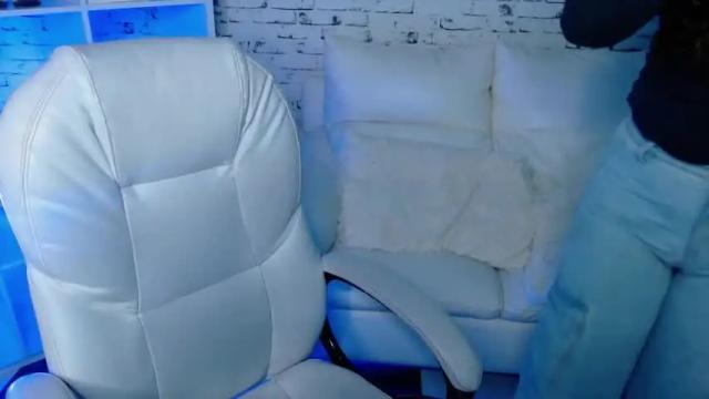 Image 4 of mia__0 Stream on Chaturbate on 18 months ago