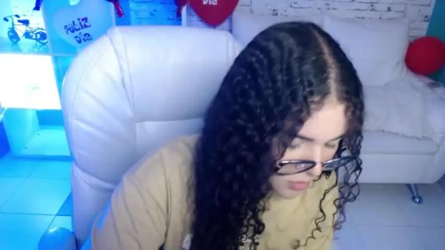 Image 11 of mia__0 Stream on Chaturbate on 17 months ago