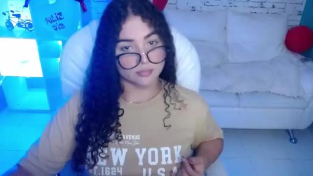 Image 7 of mia__0 Stream on Chaturbate on 17 months ago