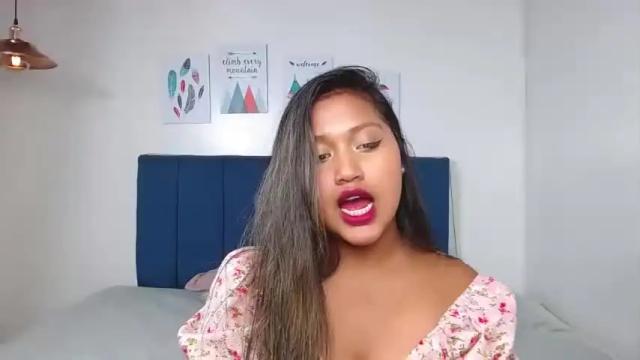 Image 12 of mia__hottx Stream on Chaturbate on 17 months ago