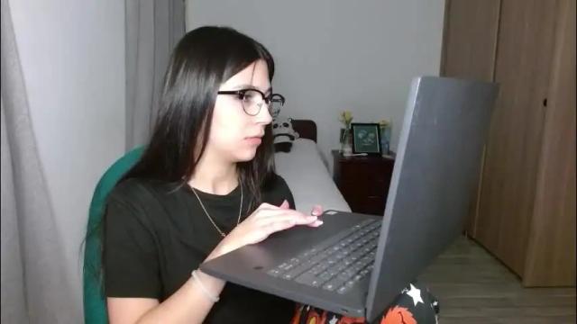Image 7 of mia__lopez_ Stream on Chaturbate on 2 months ago