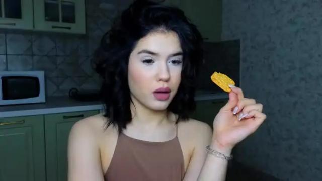 Thumbnail 1, mia__lunaa's Stream at Chaturbate, 14 months ago