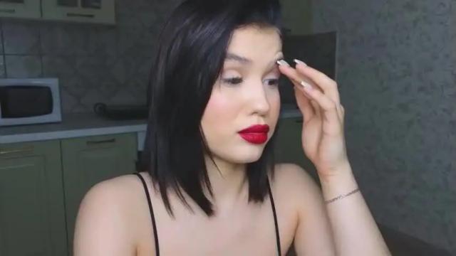 Image 11 of mia__lunaa Stream on Chaturbate on 14 months ago
