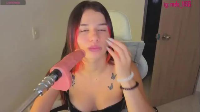 Image 8 of mia_adams66 Stream on Chaturbate on 1 month ago