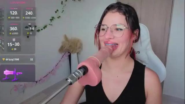 Image 2 of mia_adams66 Stream on Chaturbate on 10 days ago