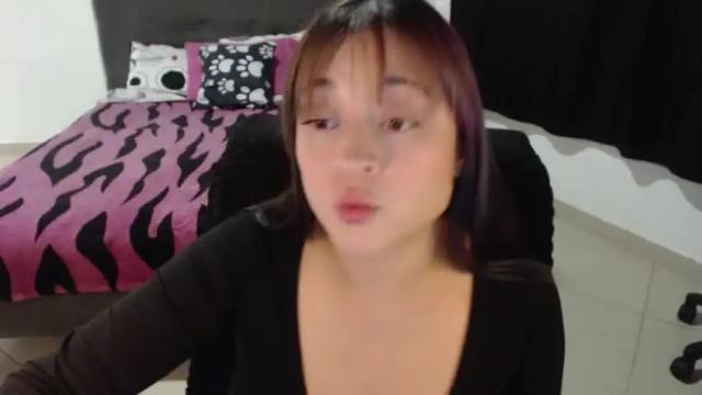 Image 7 of mia_adams_red Stream on Chaturbate on 13 months ago