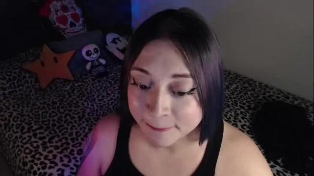 Image 7 of mia_adams_red Stream on Chaturbate on 2 months ago