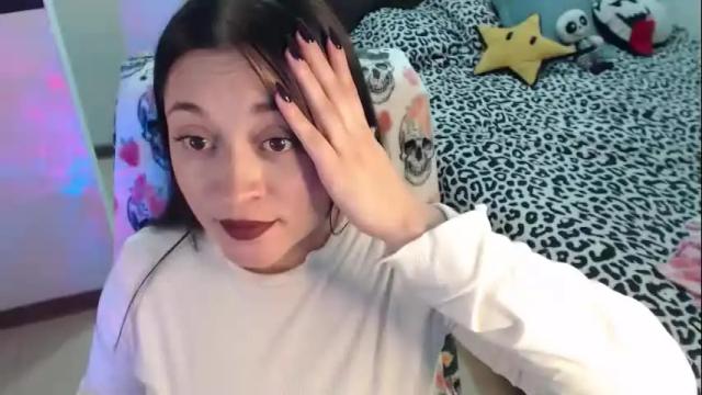 Image 4 of mia_adams_red Stream on Chaturbate on 1 month ago