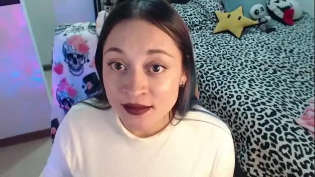 Image 8 of mia_adams_red Stream on Chaturbate on 1 month ago