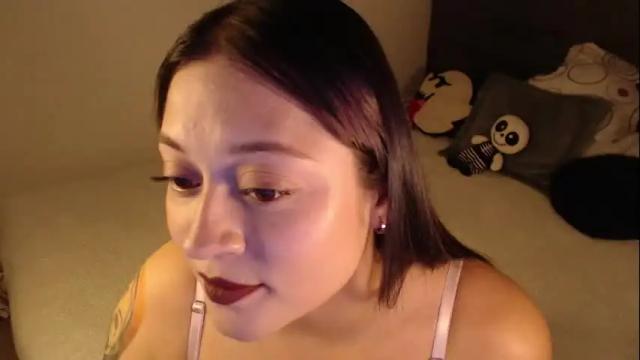 Image 10 of mia_adams_red Stream on Chaturbate on 18 days ago