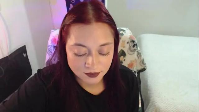 Image 11 of mia_adams_red Stream on Chaturbate on 8 days ago