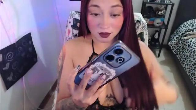 Image 2 of mia_adams_red Stream on Chaturbate on 1 day ago