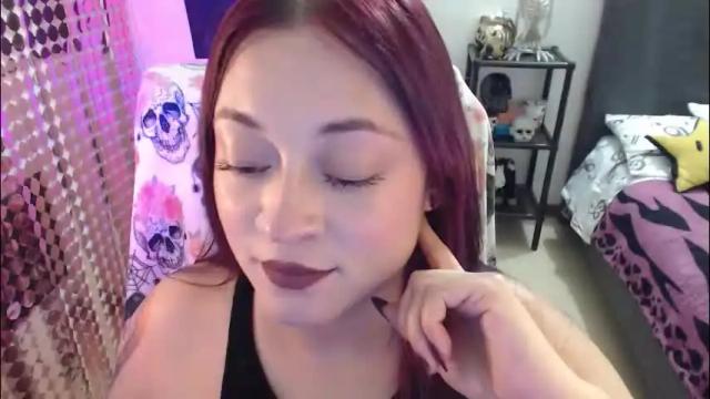 Image 7 of mia_adams_red Stream on Chaturbate on 2 months ago
